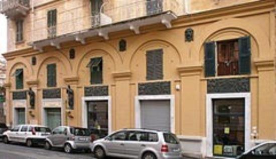 La Maison Des Caprices_ La Spezia _Stazione_5Terre מראה חיצוני תמונה