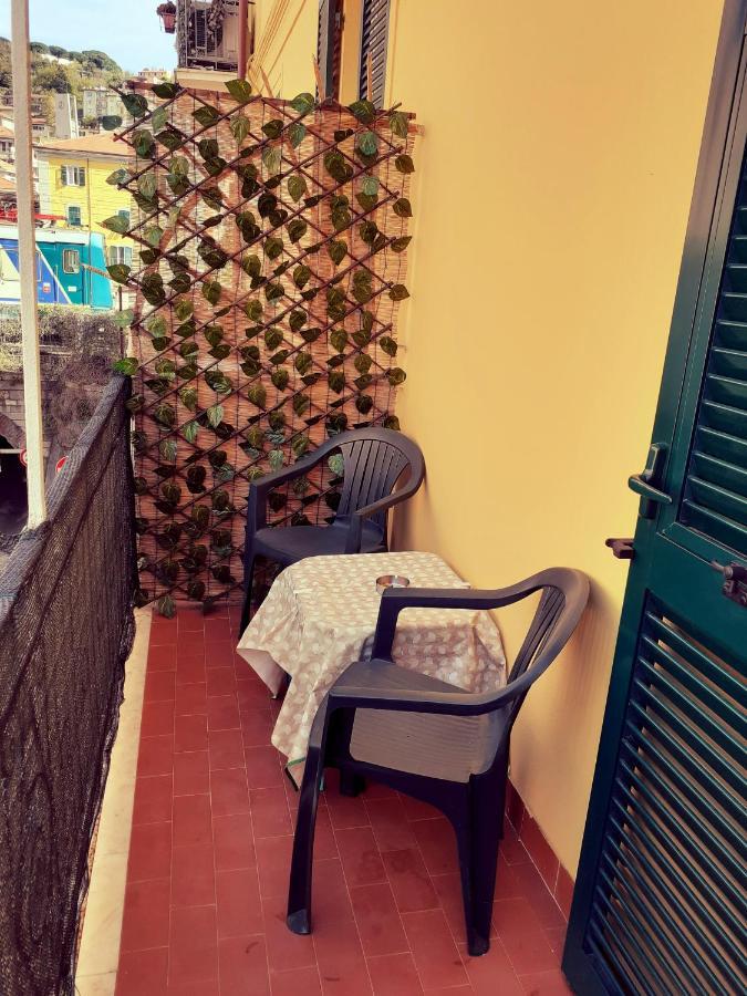 La Maison Des Caprices_ La Spezia _Stazione_5Terre מראה חיצוני תמונה